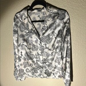 Covington Black and White Paisley Blouse. Size S